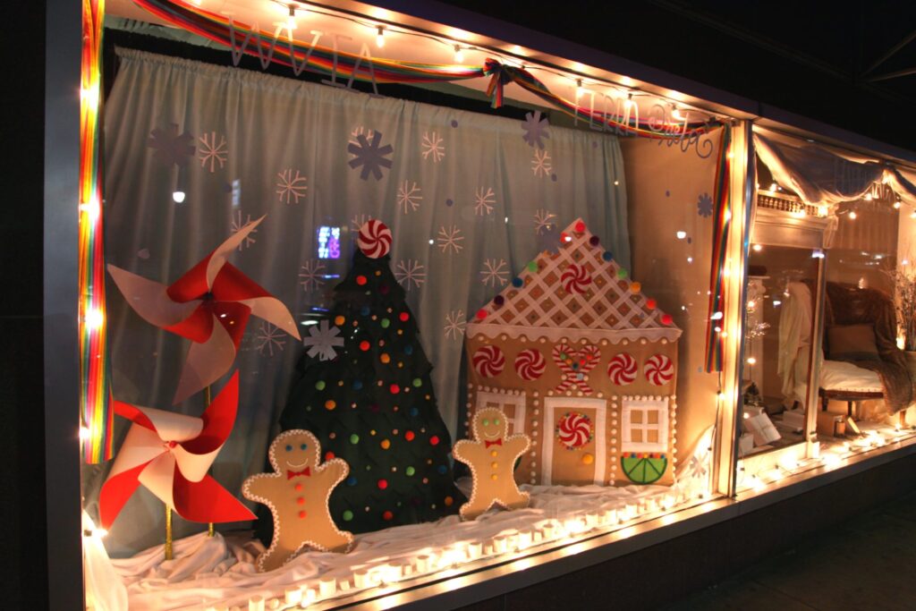 The Art of Timing: Navigating Holiday Decorations for Small Businesses